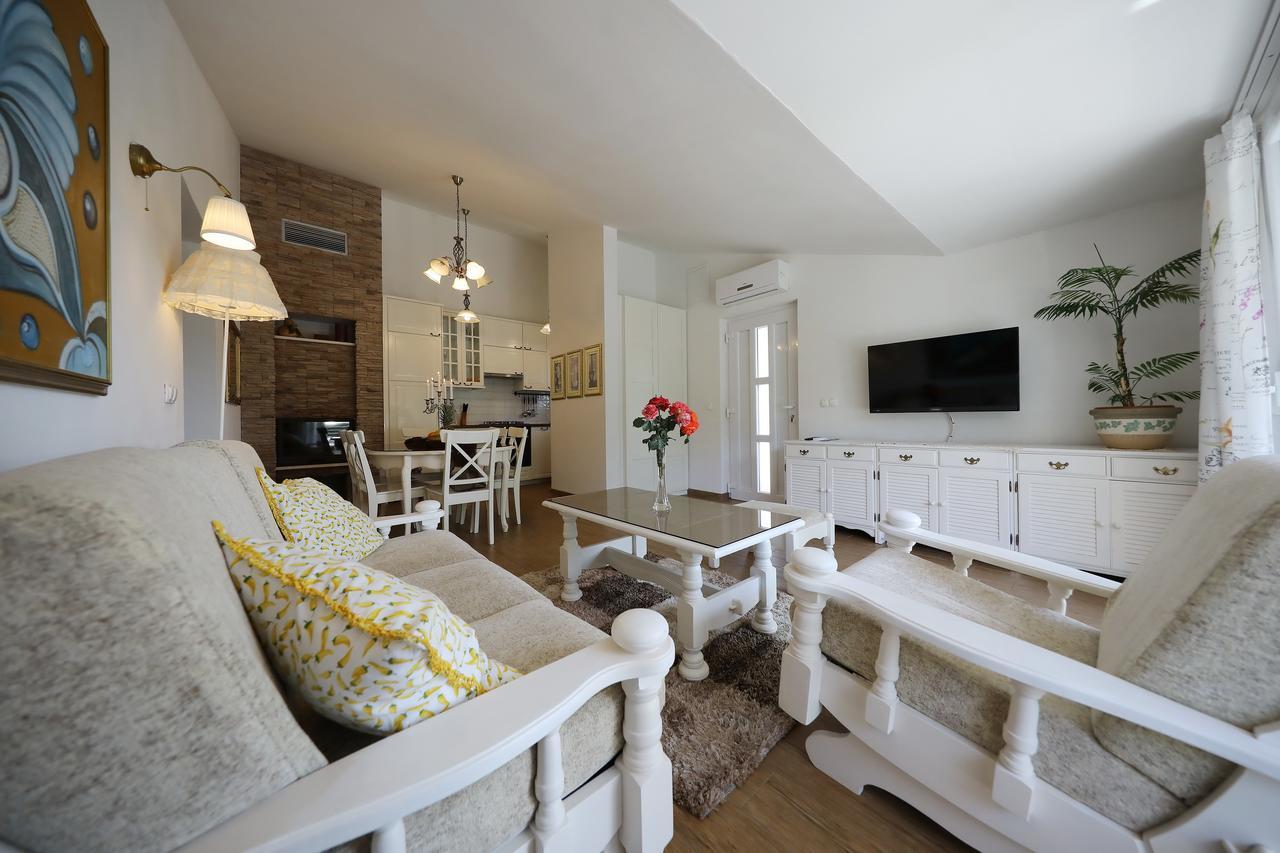 Apartments Mirakul Zadar Eksteriør bilde